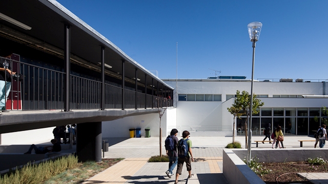 Imagem da galeria para Escola Secundária Professor Reynaldo dos Santos